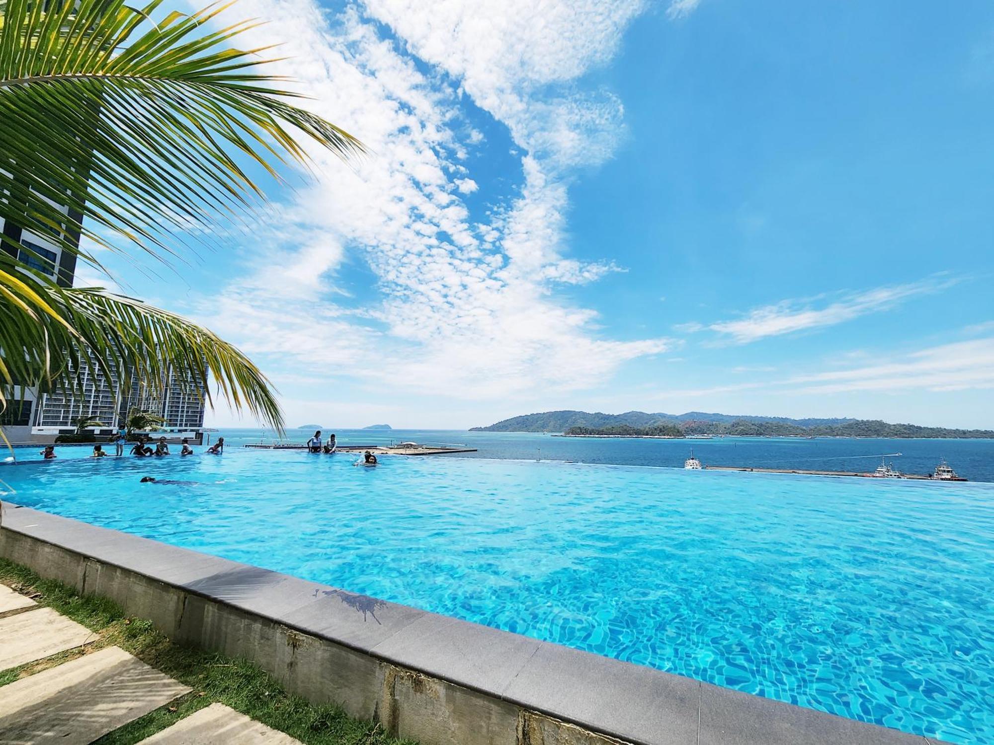 Jesselton Quay Kota Kinabalu City Centre By Lw Suites Exterior photo