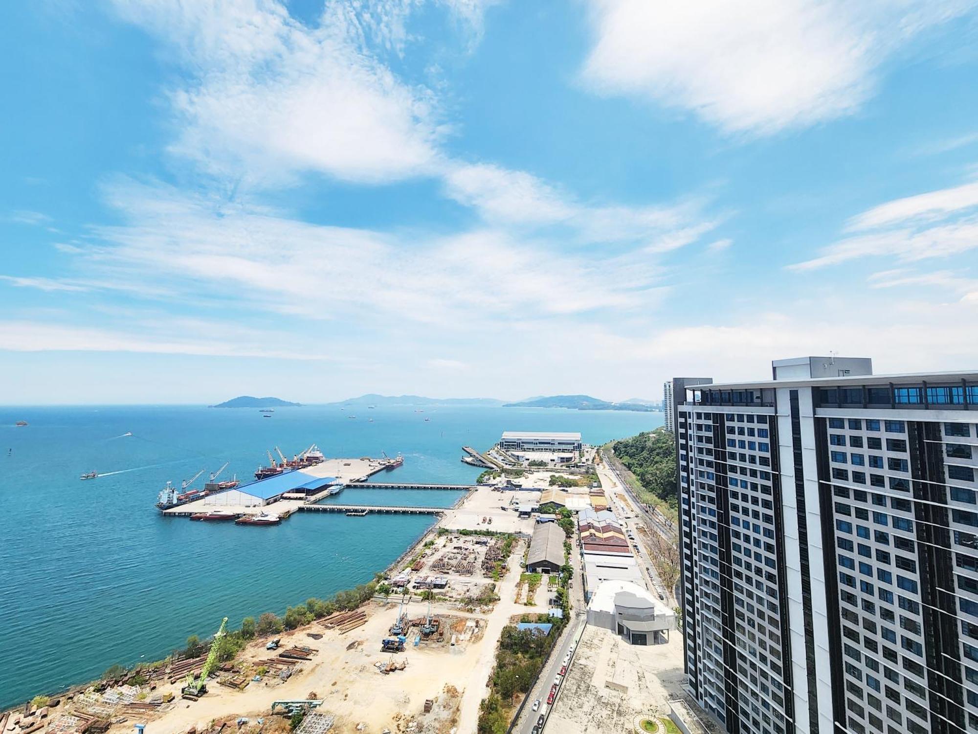 Jesselton Quay Kota Kinabalu City Centre By Lw Suites Exterior photo