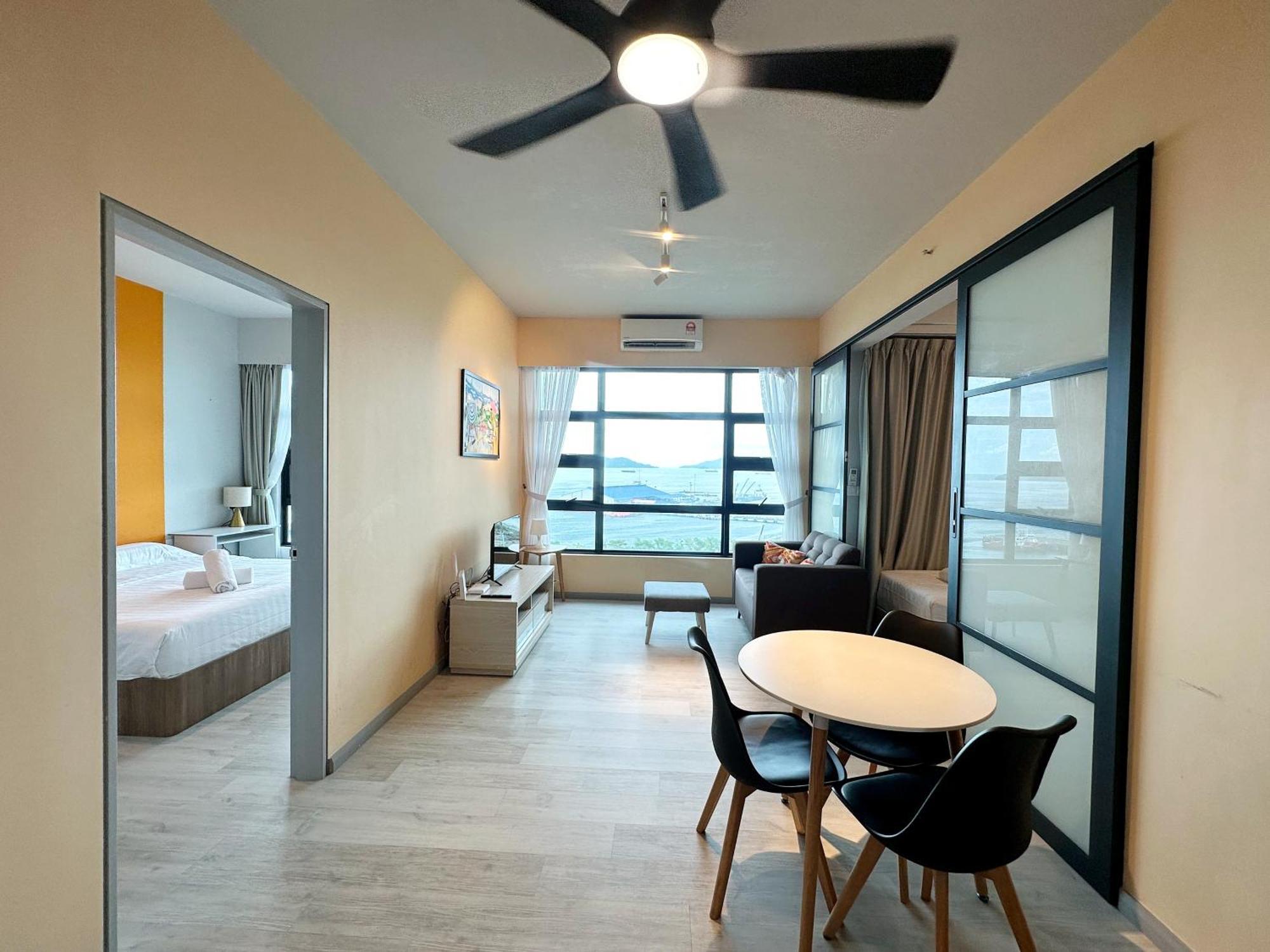 Jesselton Quay Kota Kinabalu City Centre By Lw Suites Exterior photo