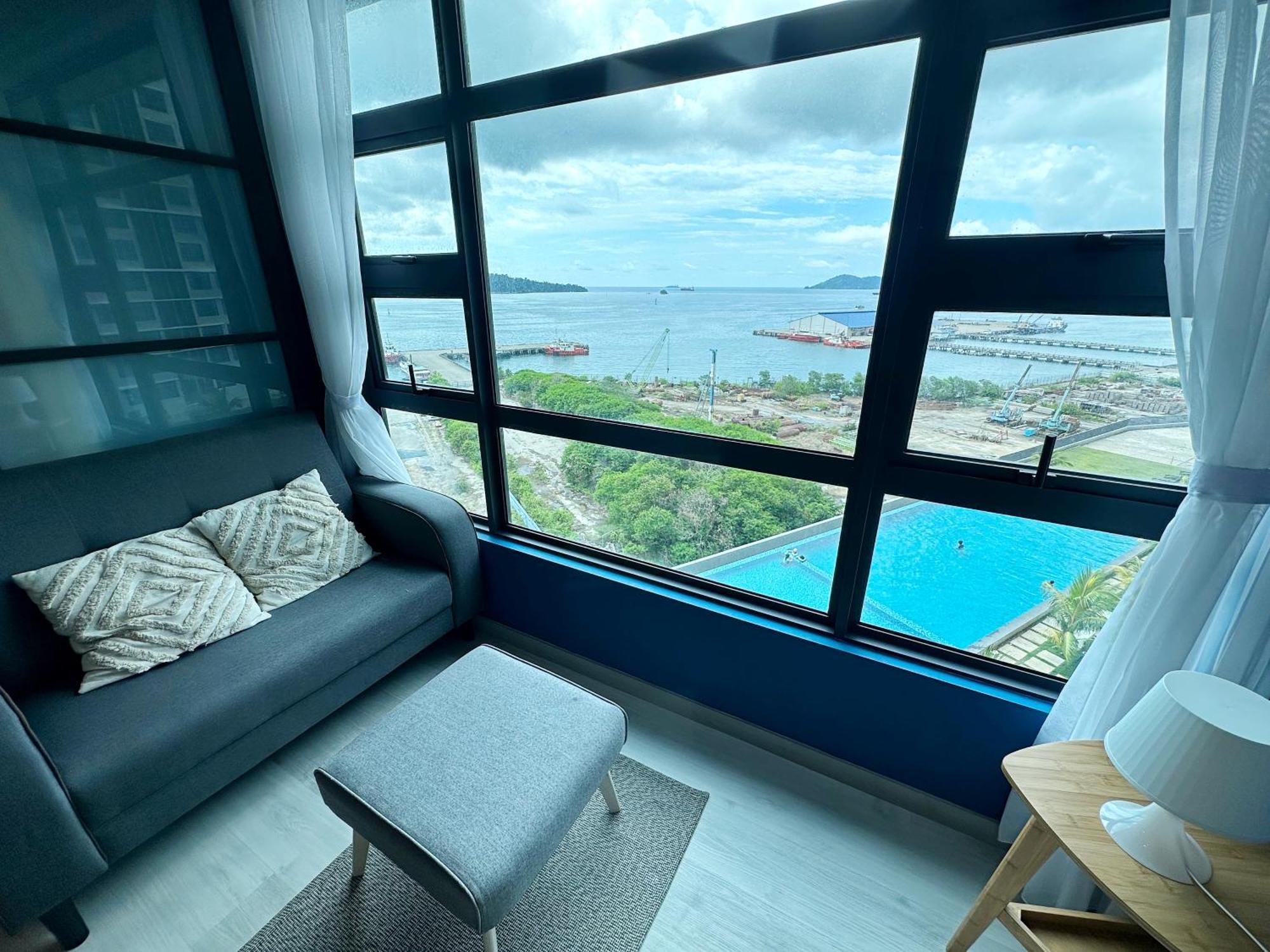 Jesselton Quay Kota Kinabalu City Centre By Lw Suites Room photo
