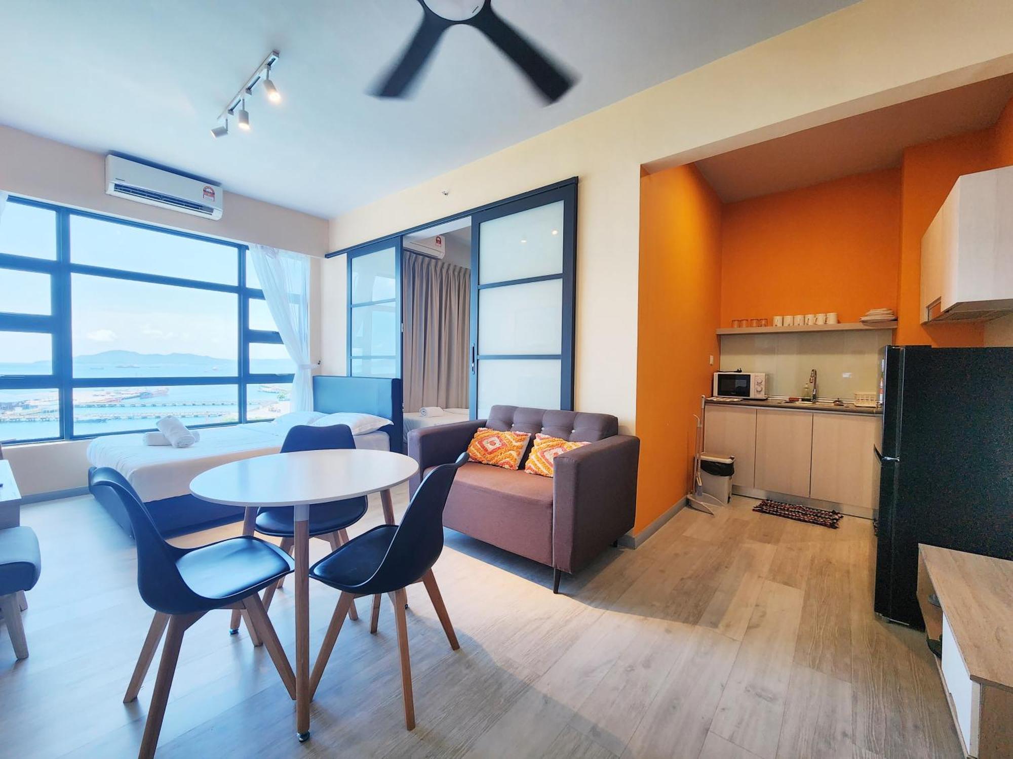Jesselton Quay Kota Kinabalu City Centre By Lw Suites Room photo